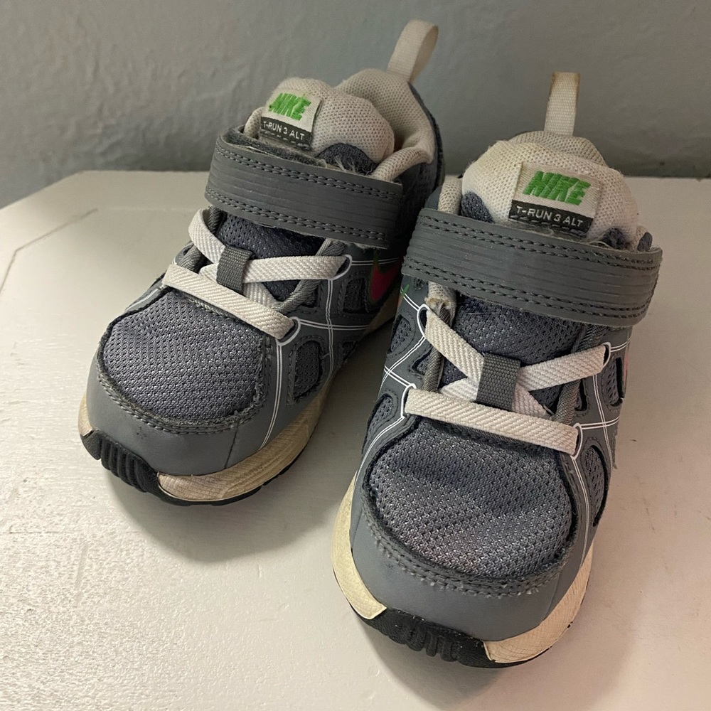SOLD Toddler Size 6 Nike Athletic Shoes